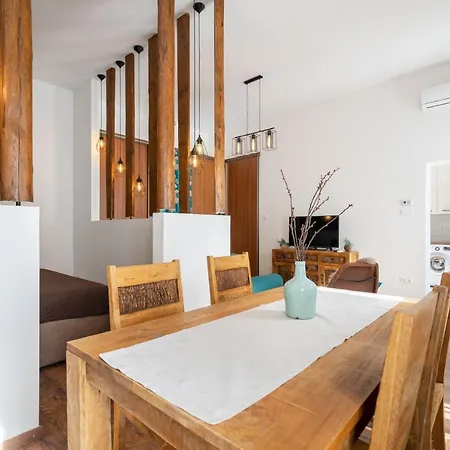 Basilika View Elegant Need Reservation For Free Parking Apartment