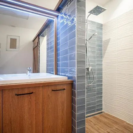 Apartment Basilika View Elegant Need Reservation For Free Parking