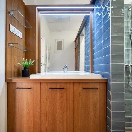 Basilika View Elegant Need Reservation For Free Parking Apartment Budapest